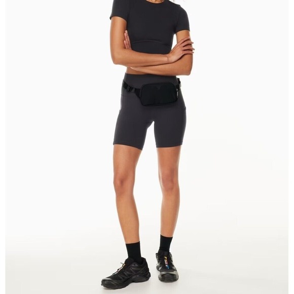 Aritzia on-the-way exposed mini bag, Black‎ - Picture 1 of 6